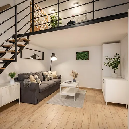 Szentkiralyi Lofts Apartmán