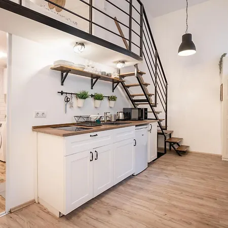 Szentkiralyi Lofts Lägenhet Budapest