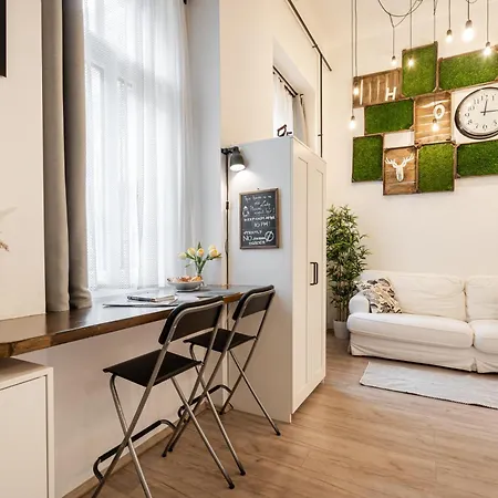 Szentkiralyi Lofts *