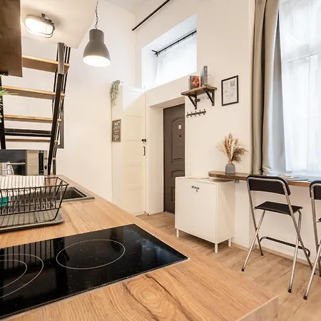 Szentkiralyi Lofts Lägenhet *