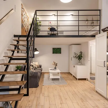 Szentkiralyi Lofts Lägenhet *