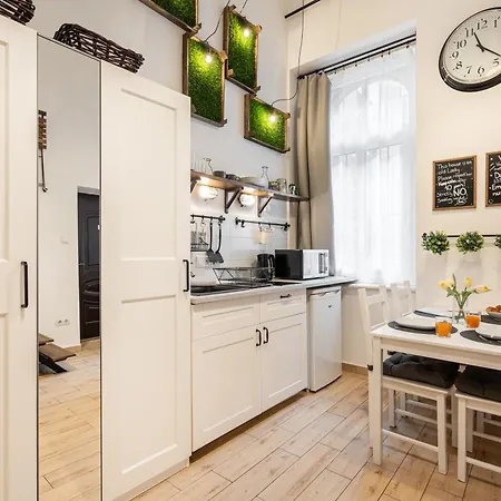 Szentkiralyi Lofts *